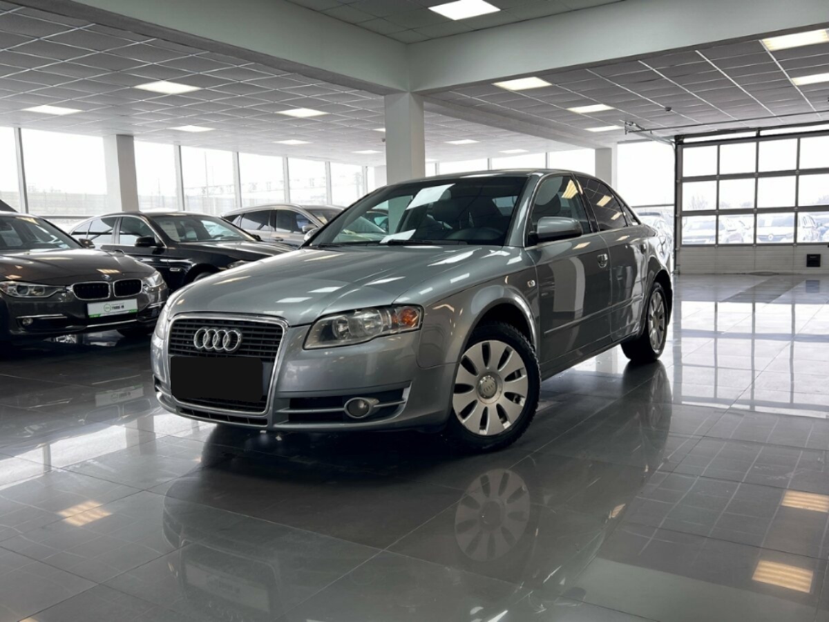 Audi A4 III (B7), 2005