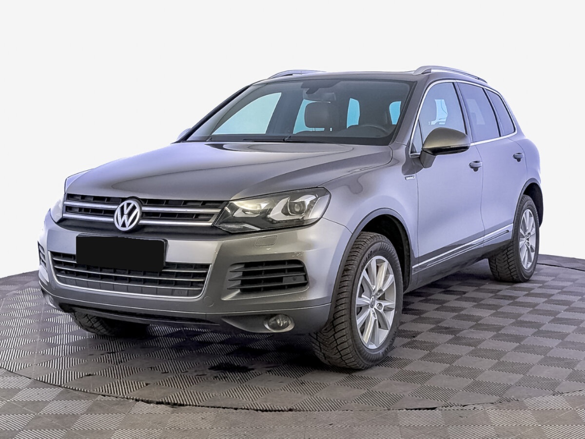 Volkswagen Touareg II, 2013