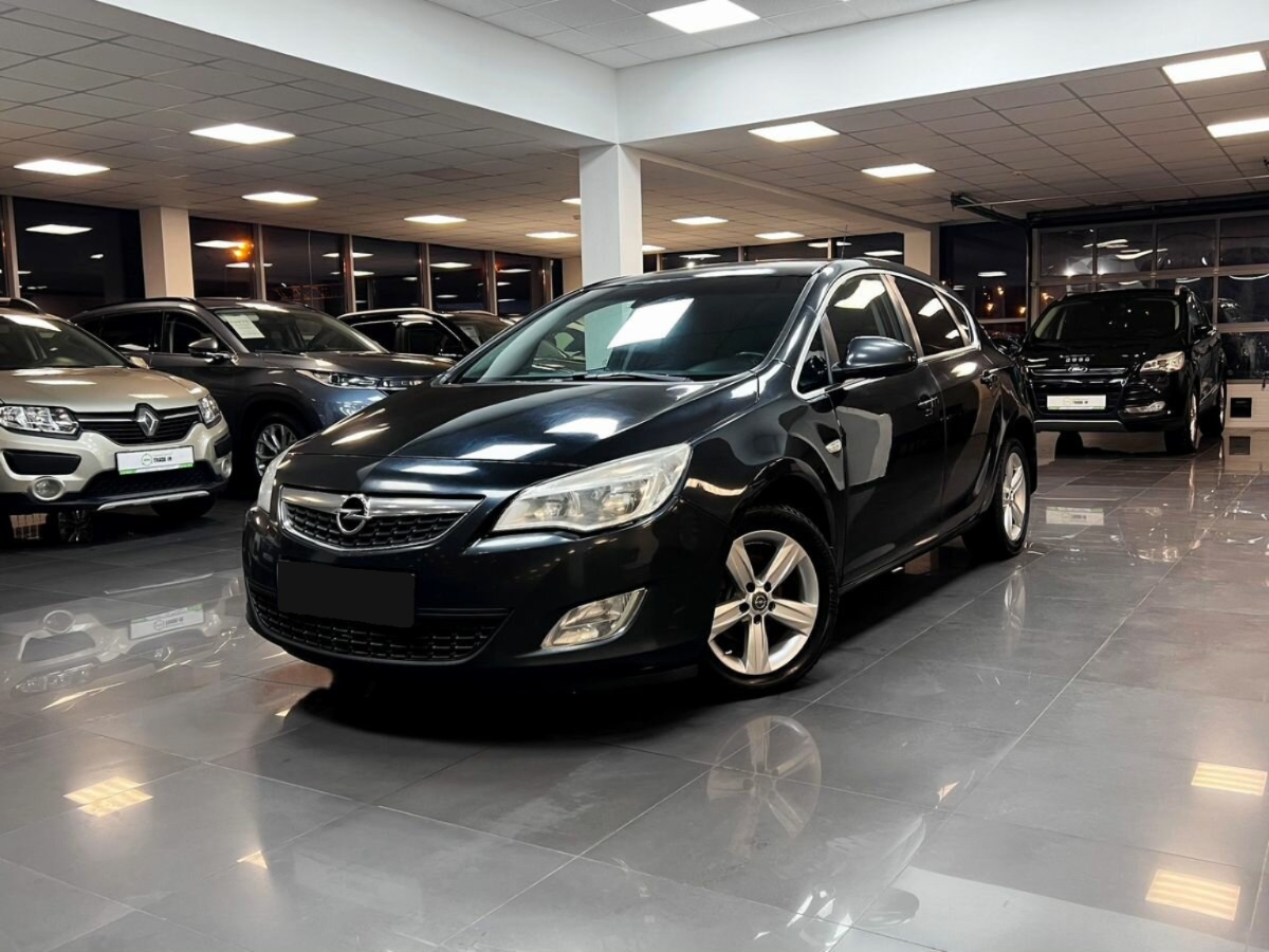 Opel Astra J, 2011