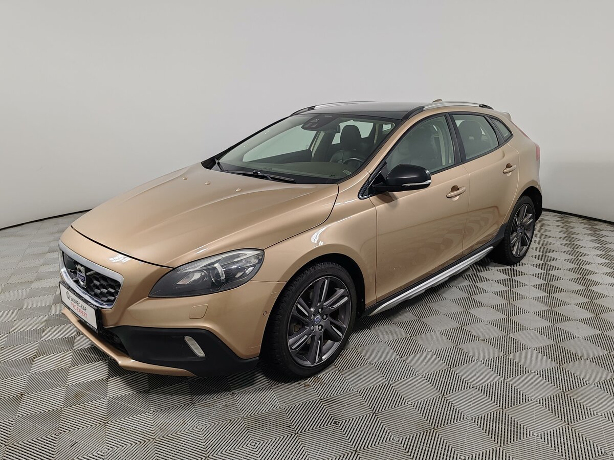 Volvo V40 Cross Country I, 2013